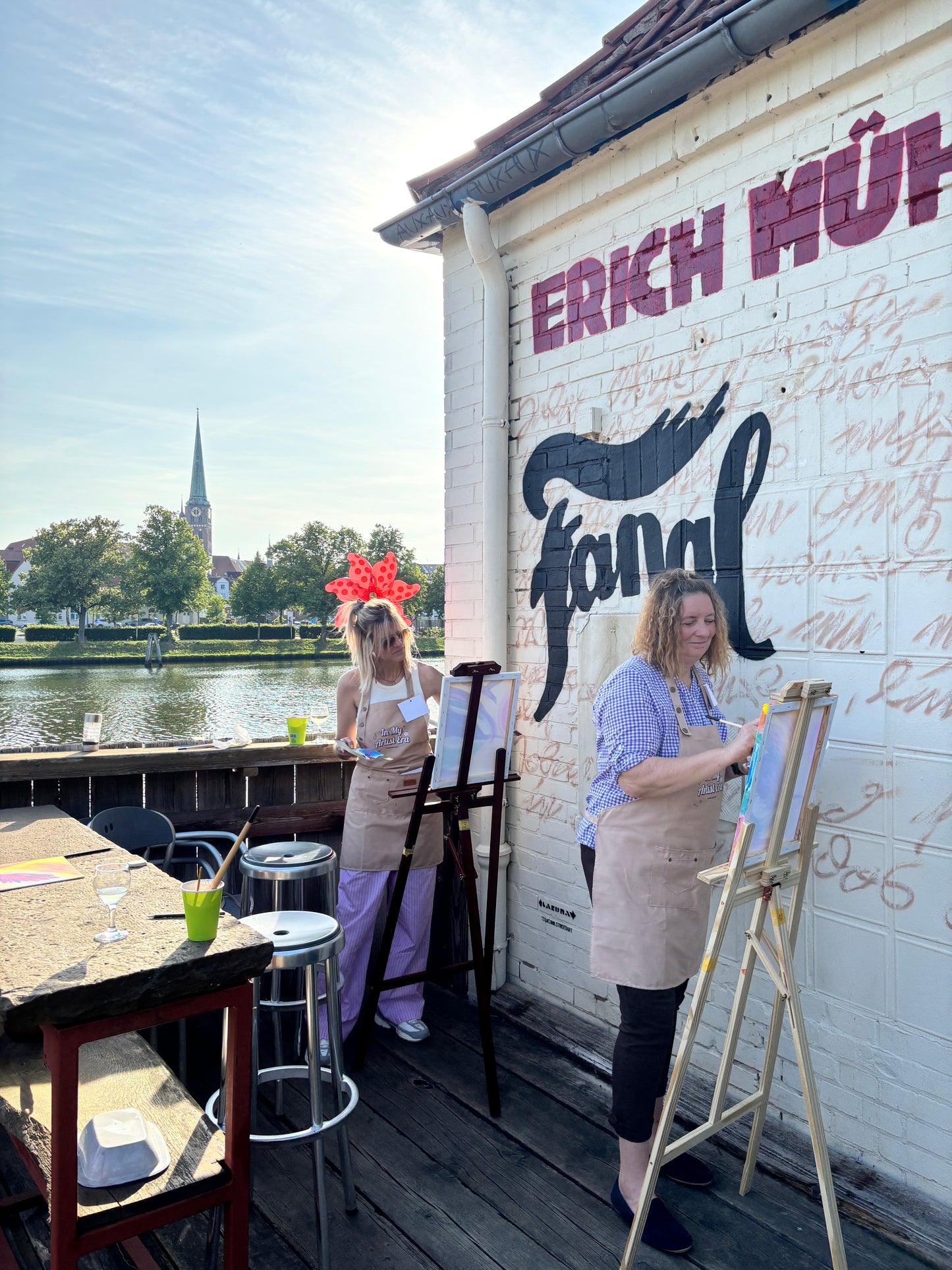 Wine & Paint - 12.07.2025 | 17:30 - 20:00 | Tanz der Pusteblumen | | Baustelle_hl