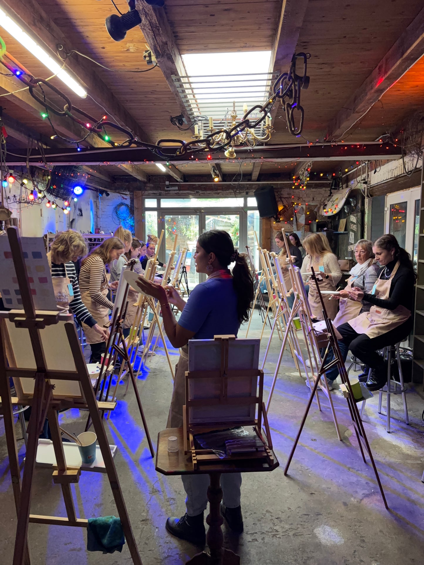 Meet & Paint- Menschen treffen & kreativ sein | 16.08.2025| 18:00| Cafe & Bar Celona HL